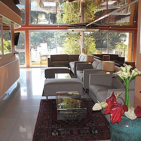 La Pinede Hotel 3*