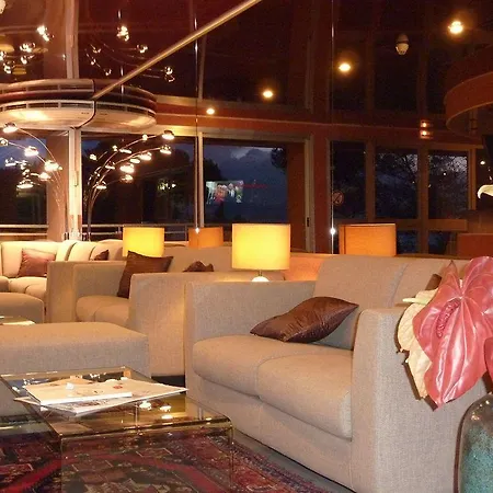 فندق La Pinede 3*