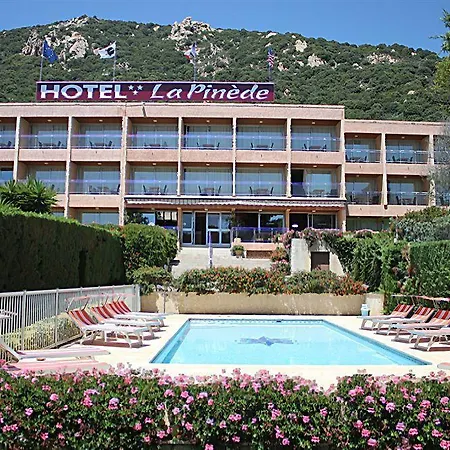 La Pinede 3*