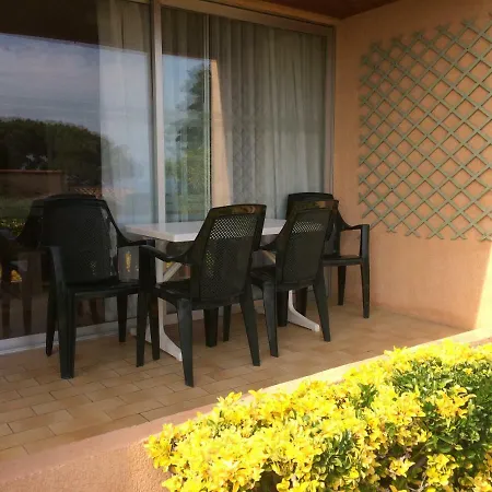 La Pinede 3* أجاكسيو