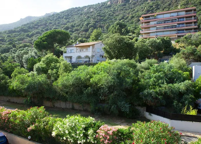 Hotel La Pinede 3*
