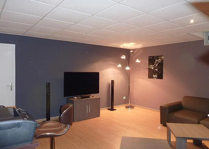 Hotel La Pinede 3*